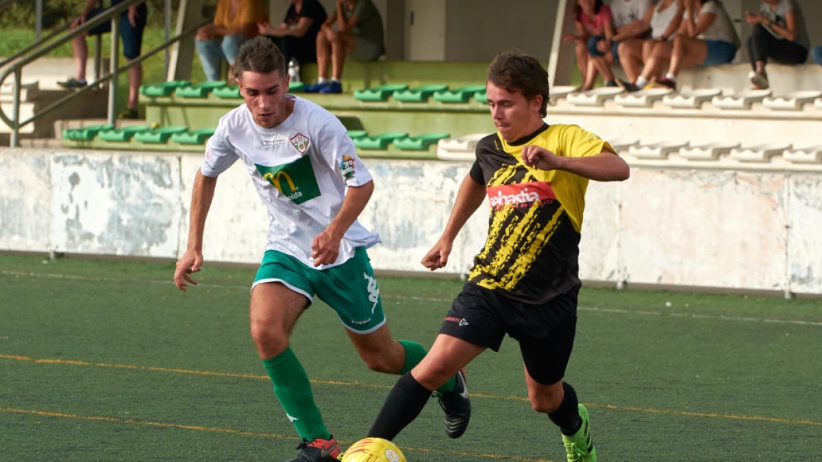 Una acció del partit entre el Balàfia B i el Rialp.