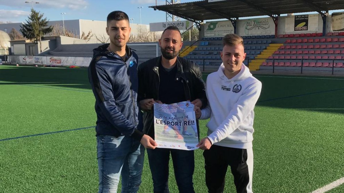 L’equip de coordinació del club, durant la presentació.