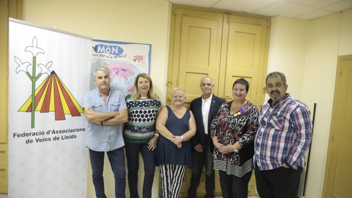 Imatge de la nova junta de la FAV.