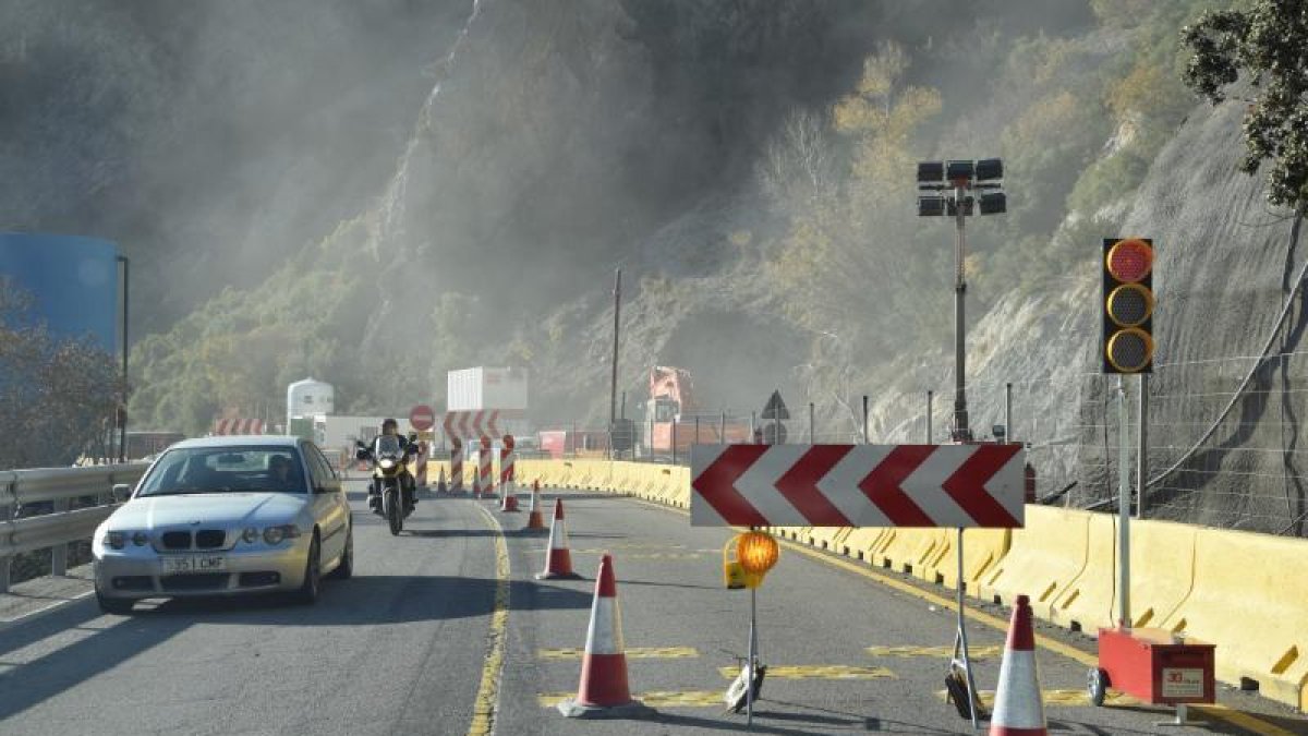 Obres al túnel de Tres Ponts a la C-14 a Organyà.