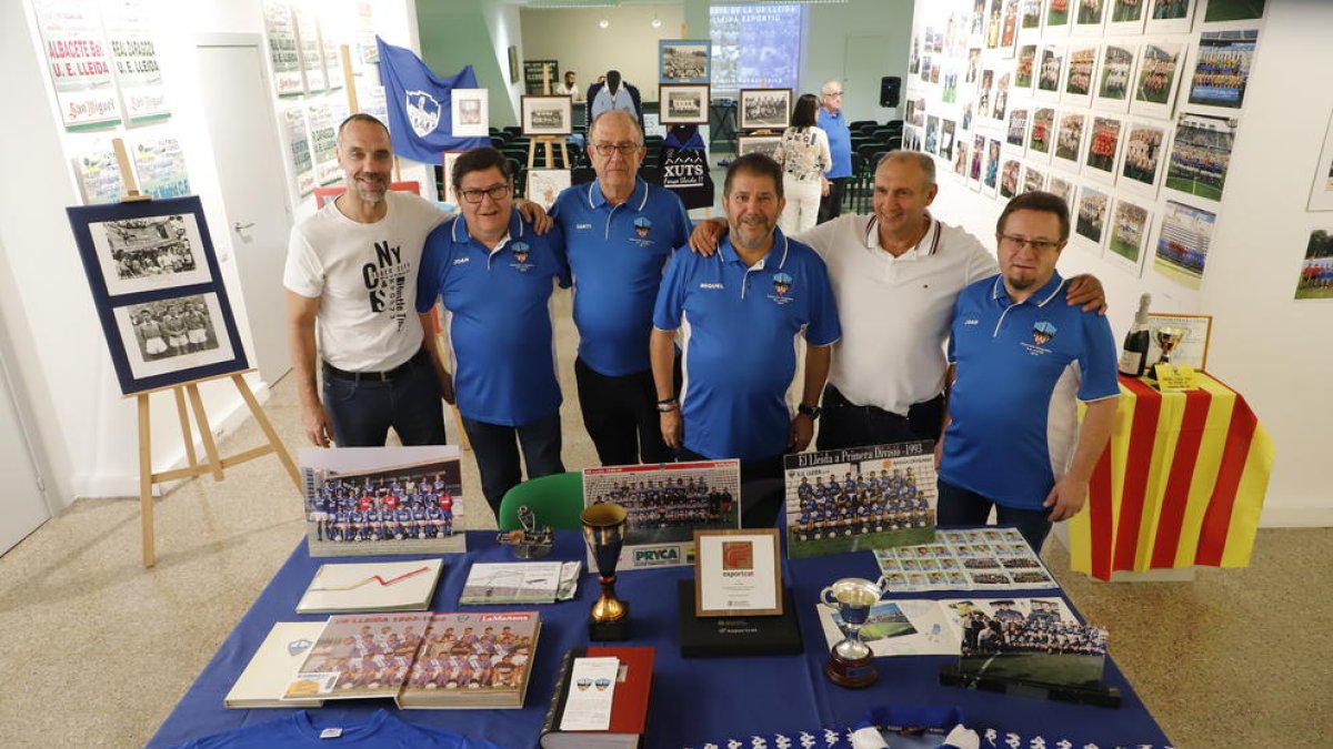 La exposición sobre el Lleida fue inaugurada ayer en la sala de la asociación ‘Res Non Verba’.
