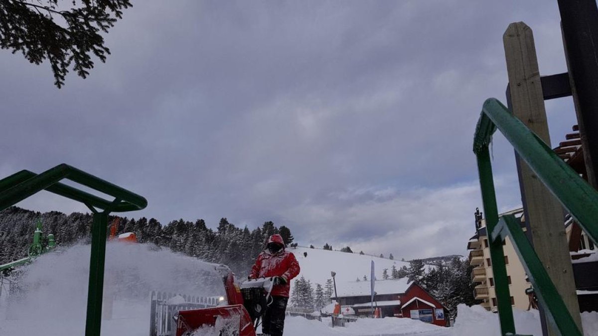 Más nieve para acabar la temporada en las estaciones