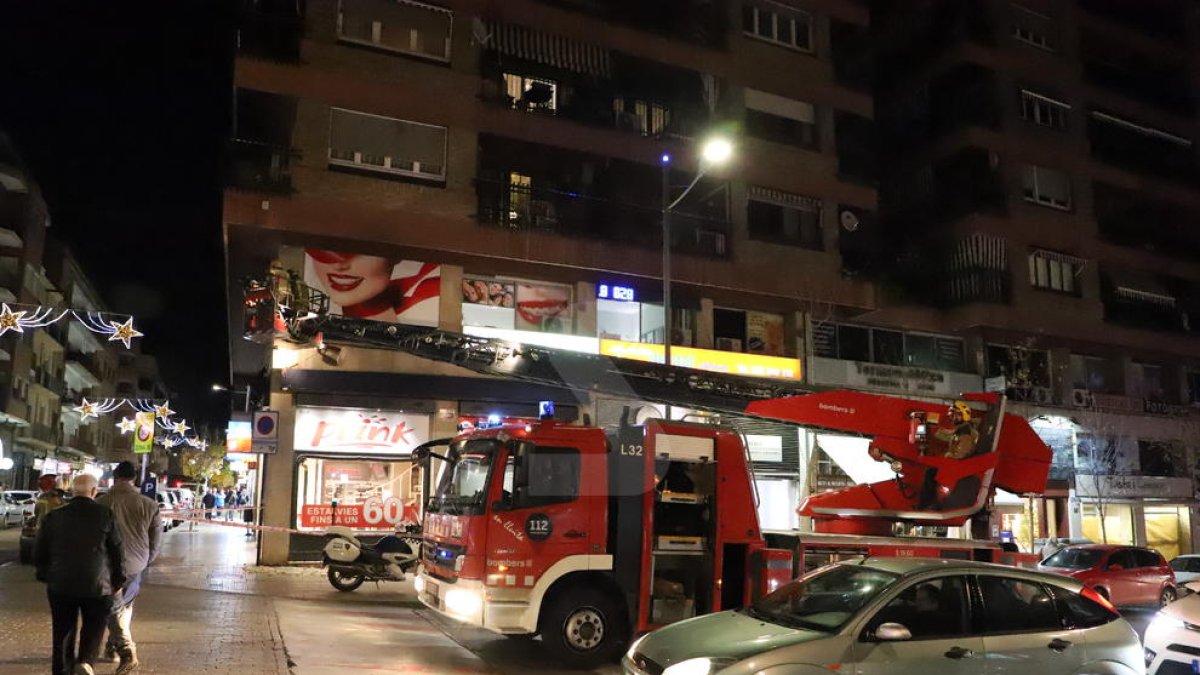 Cauen trossos de façana de la Gremial de Lleida
