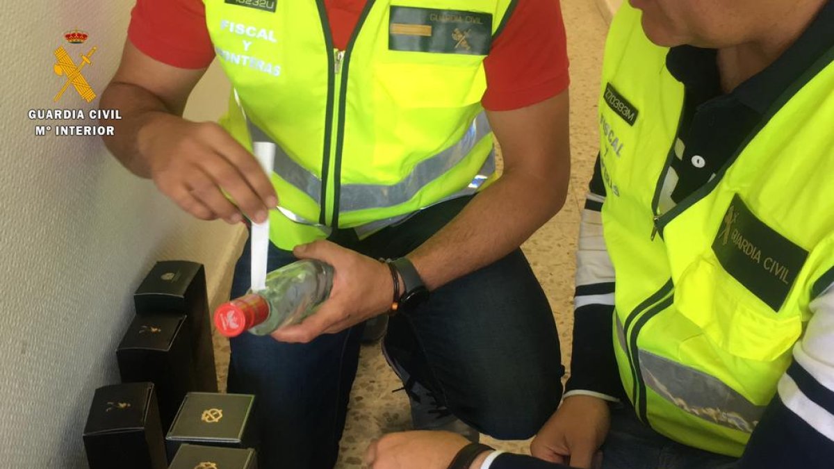 Una de las inspecciones a los establecimientos oscenses.