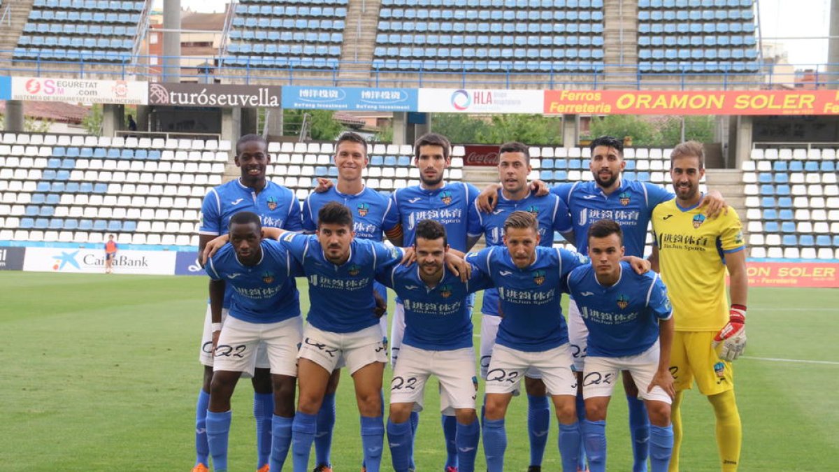 L’onze inicial que va alinear el Lleida, encara sense confeccionar, dissabte passat contra l’Osca.