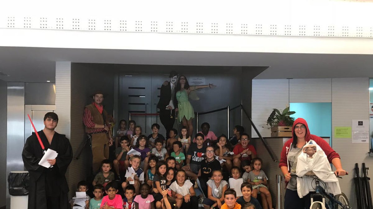 Els més petits també gaudeixen de les activitats lúdiques de cine del festival Mostremp.