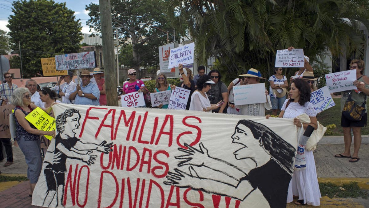Protesta en México contra la separación de las familias, el jueves.