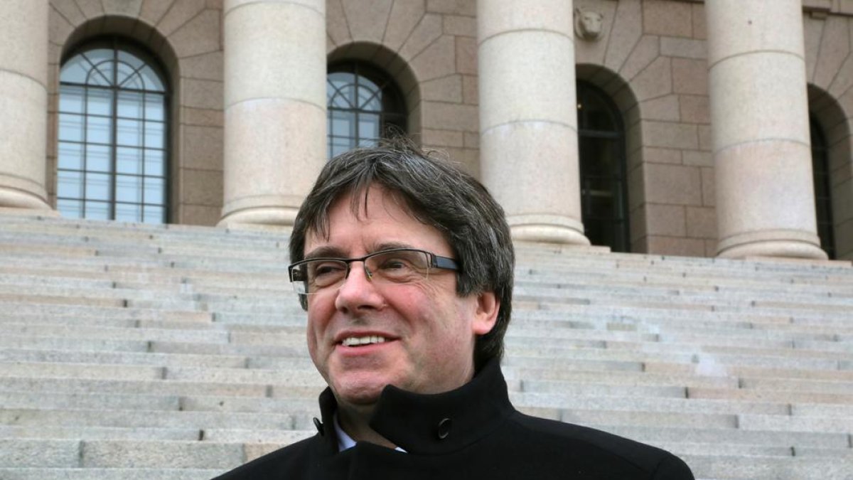 Puigdemont critica el Suprem i demana