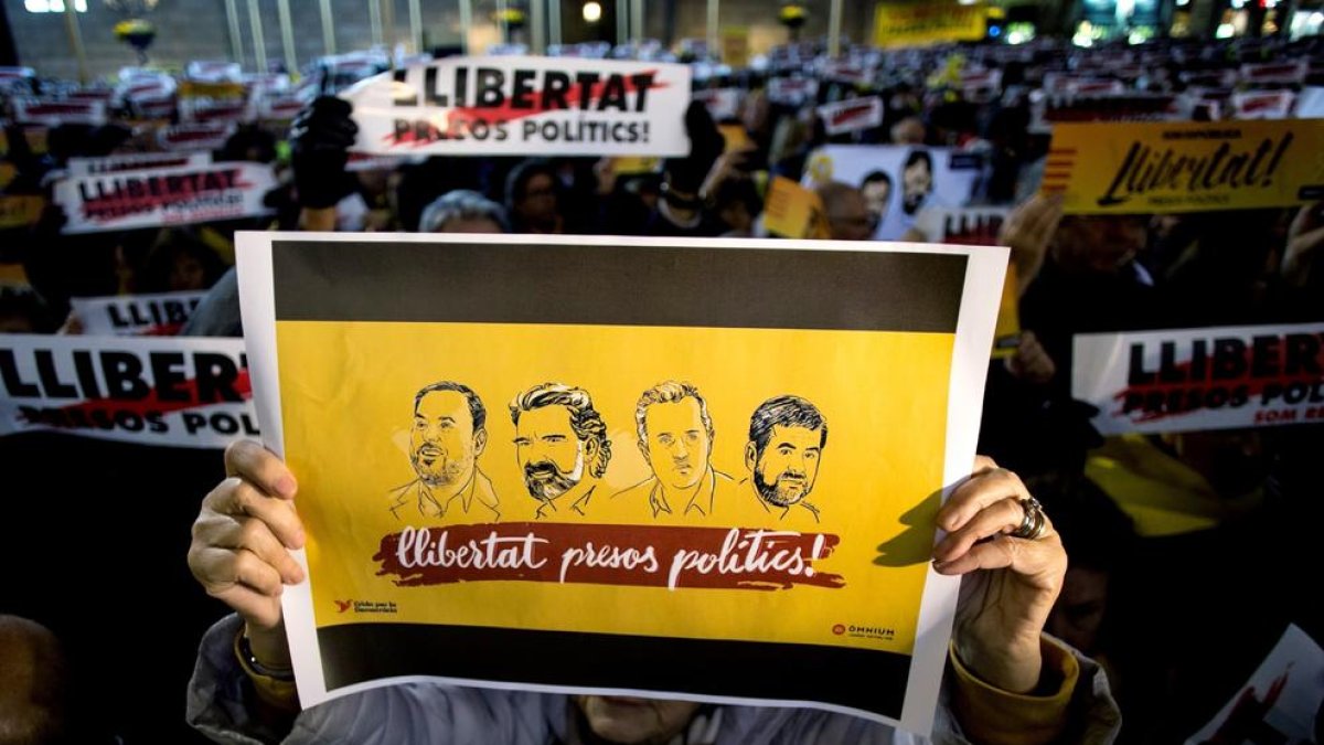 Cuixart es presenta a la reelecció com a president d'Òmnium des de la presó
