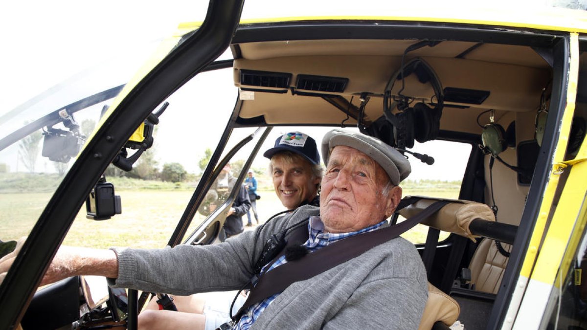 Joan Mata Pijuan, ‘El Tato’, disfrutó a bordo del helicóptero del programa, durante el rodaje.