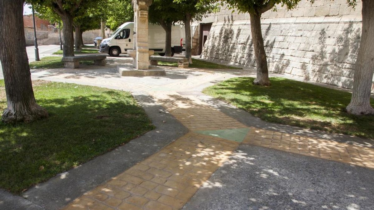 La plaza con los nuevos adoquines.