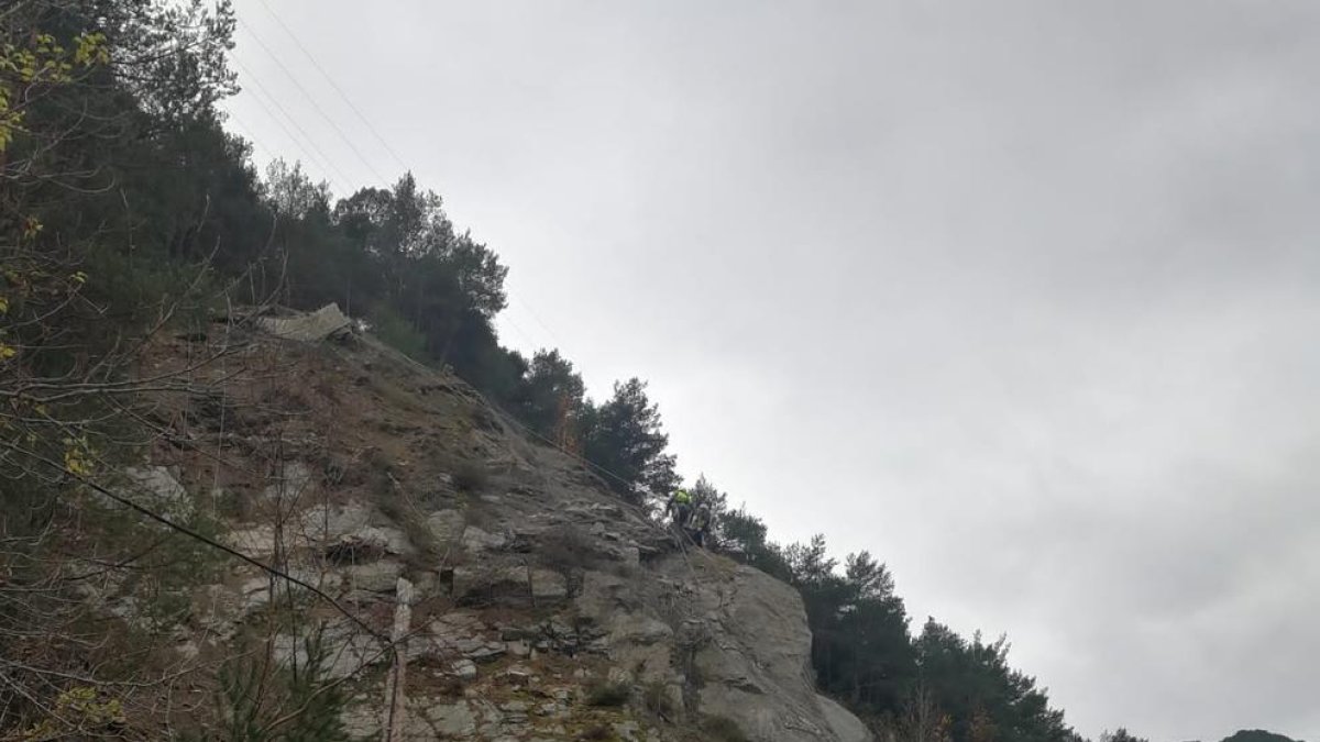 Imatge d’arxiu d’esquerdes a l’A-2 al seu pas per Lleida.