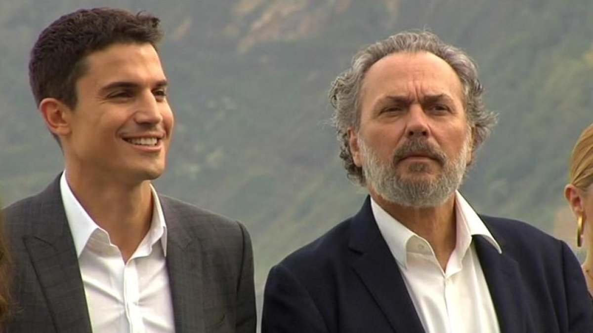 Coronado i Álex González a la sèrie.