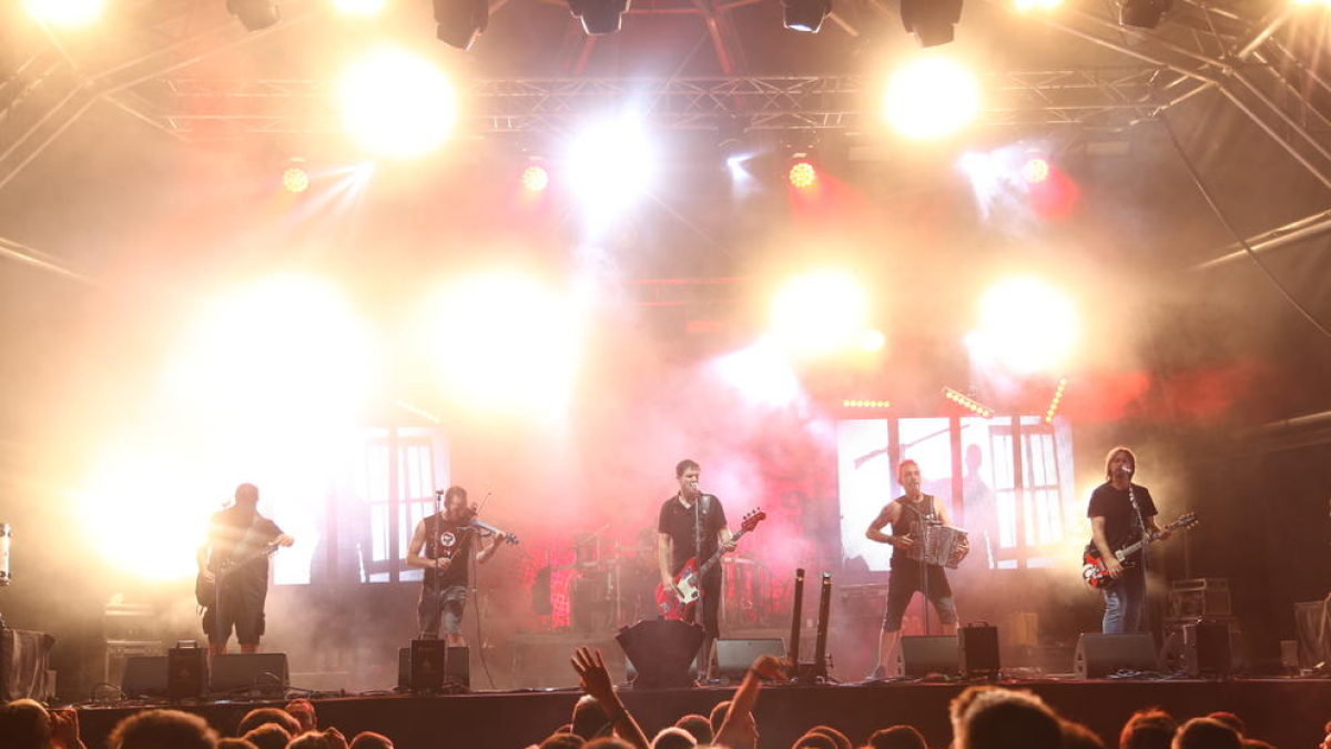 Moment de l’actuació del grup Boikot al Mon Amour Mollerussa Summer Festival 2018.