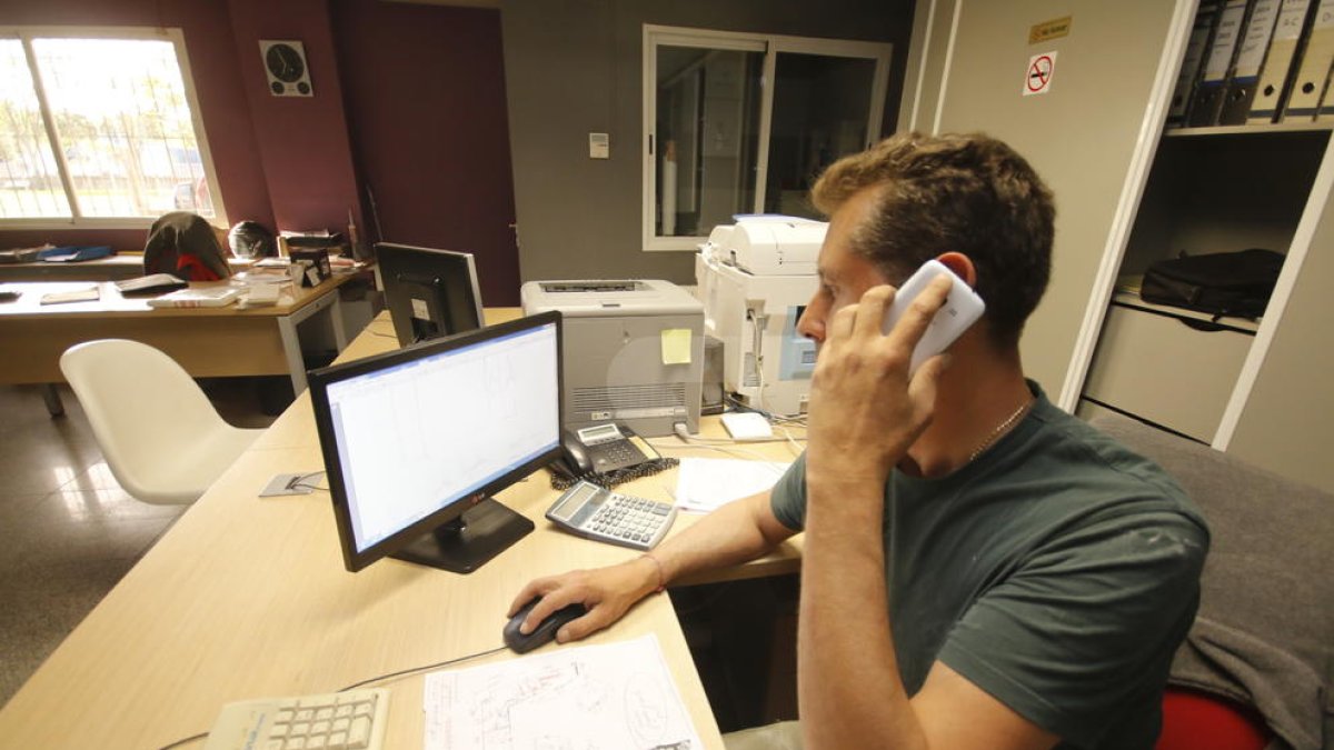 Alerten d'un frau mitjançant trucades perdudes des de línies estrangeres