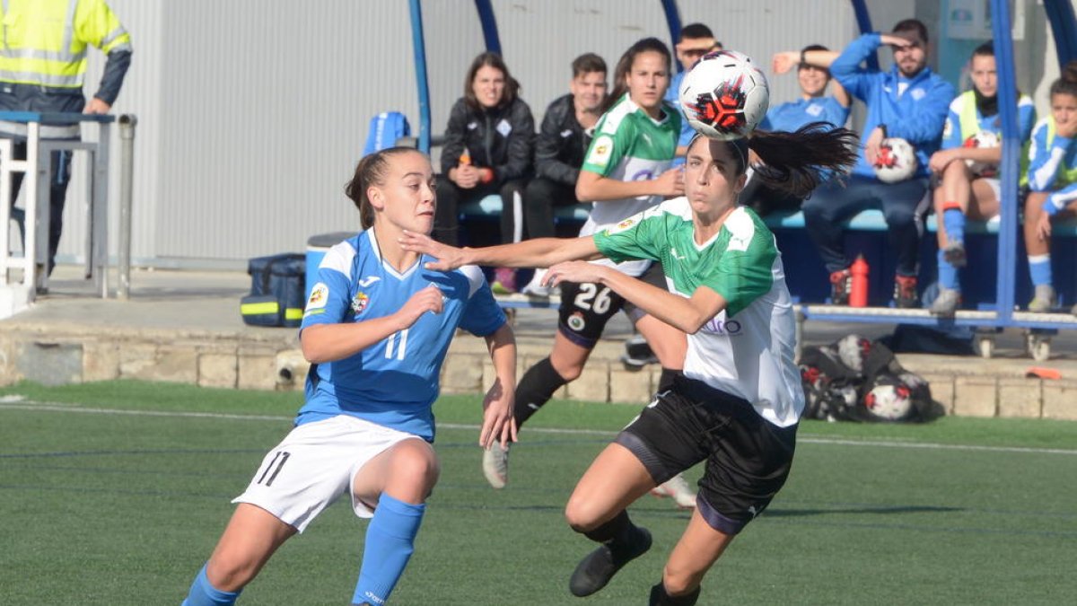 Una jugada del partido que el AEM disputó ante el Racing hace un par de jornadas.