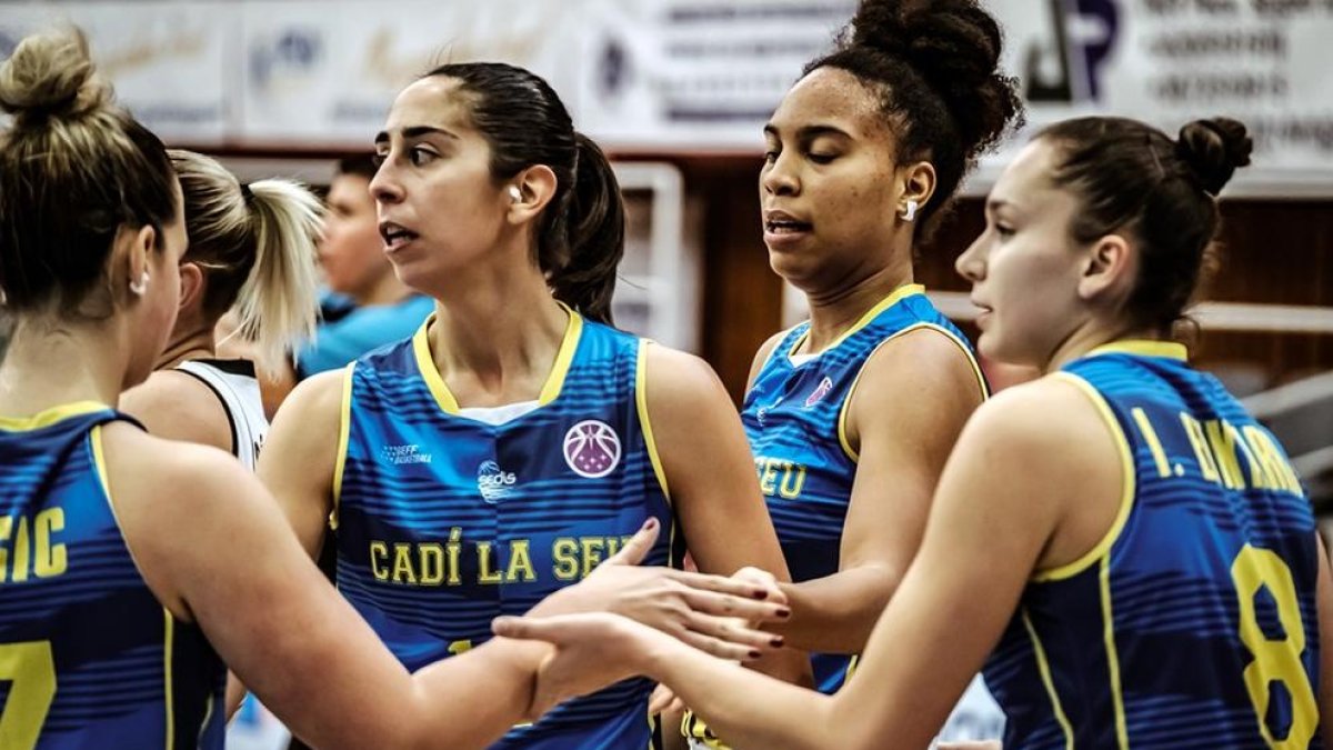 El Cadí La Seu selló su clasificación el miércoles después de ganar en la pista del Pécs húngaro.
