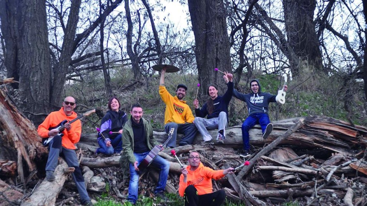 Kapritxo Infuzion Band acaba de gravar el disc ‘Plou sobre mullat’.