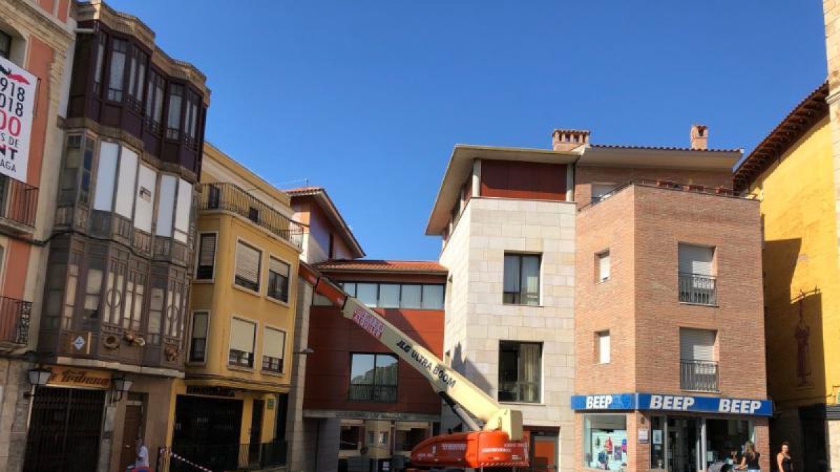 Les obres a la delegació del Govern d’Aragó a Fraga.