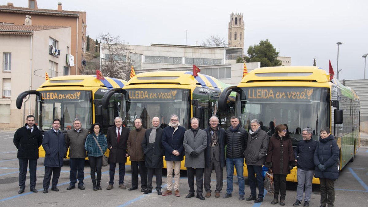 Lleida estrena 5 nous autobusos híbrids
