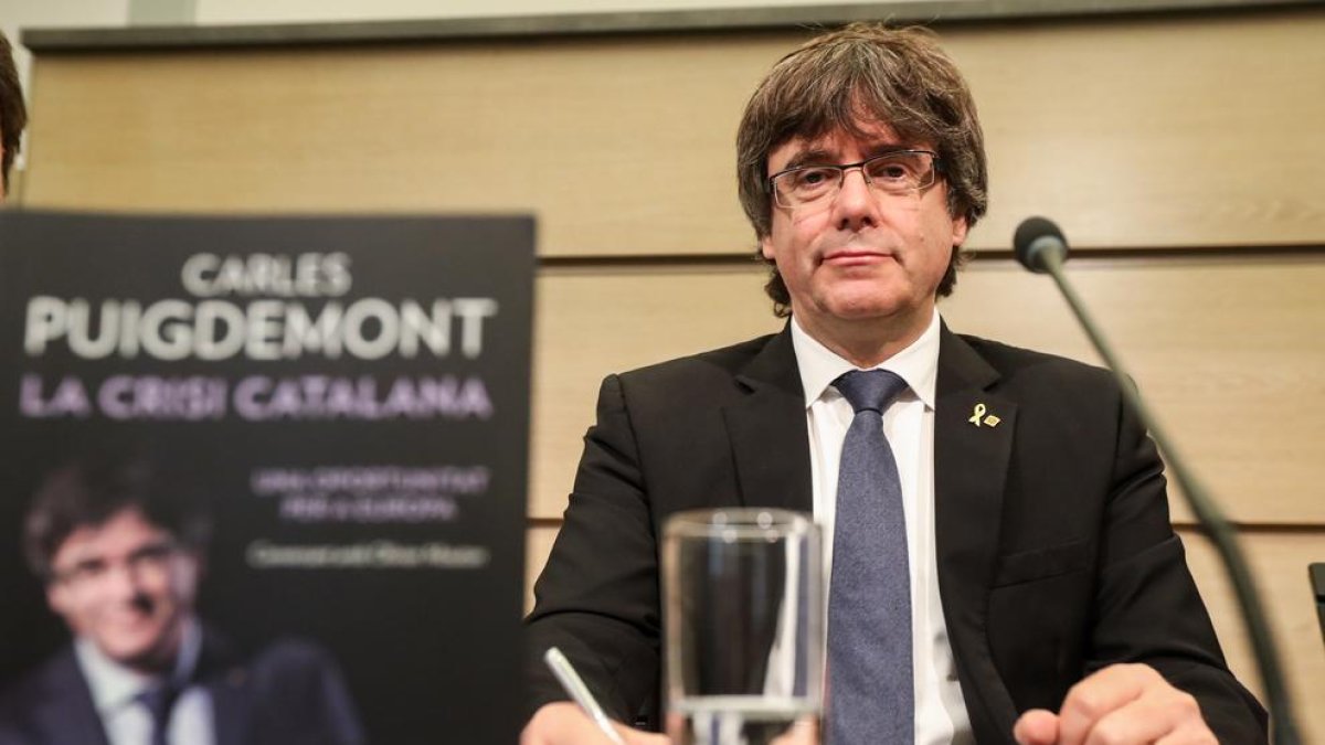 Puigdemont: 'Es evidente que las instituciones europeas no apoyan a la causa catalana'