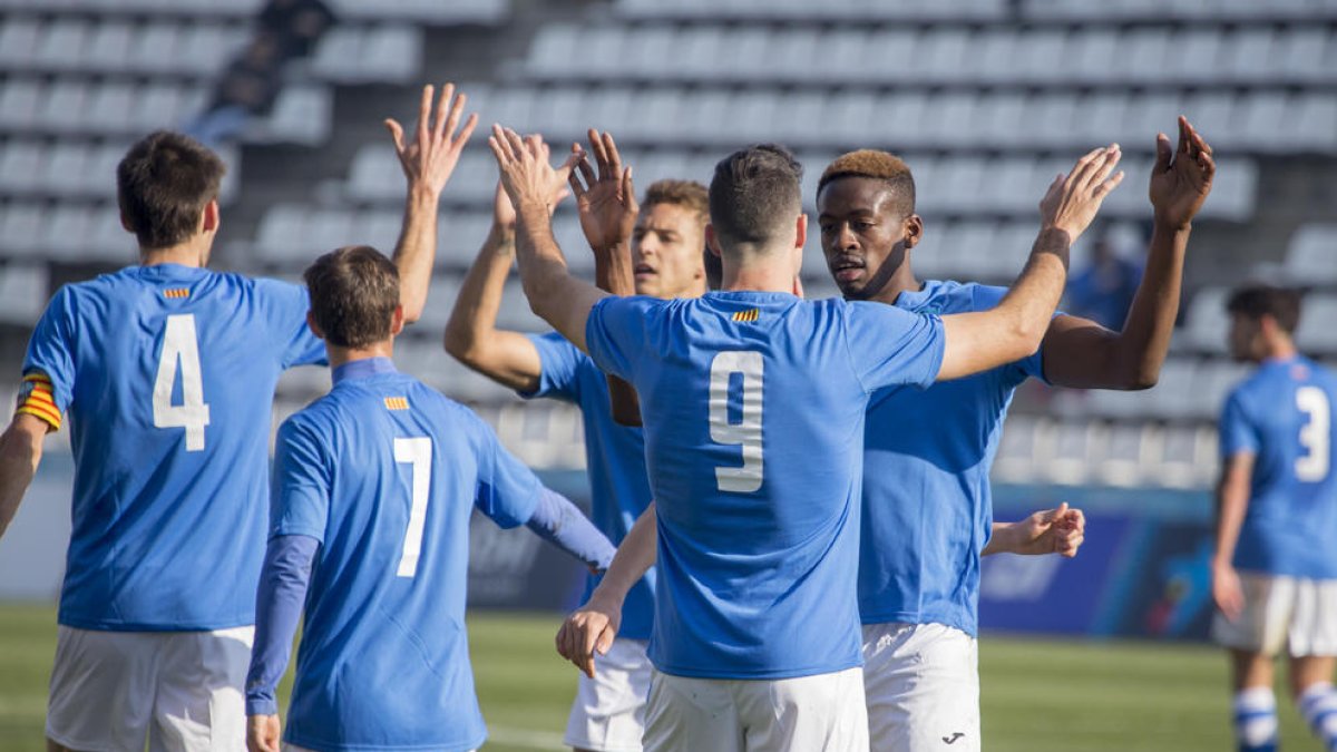 El equipo acabará el año como líder en solitario de su grupo.