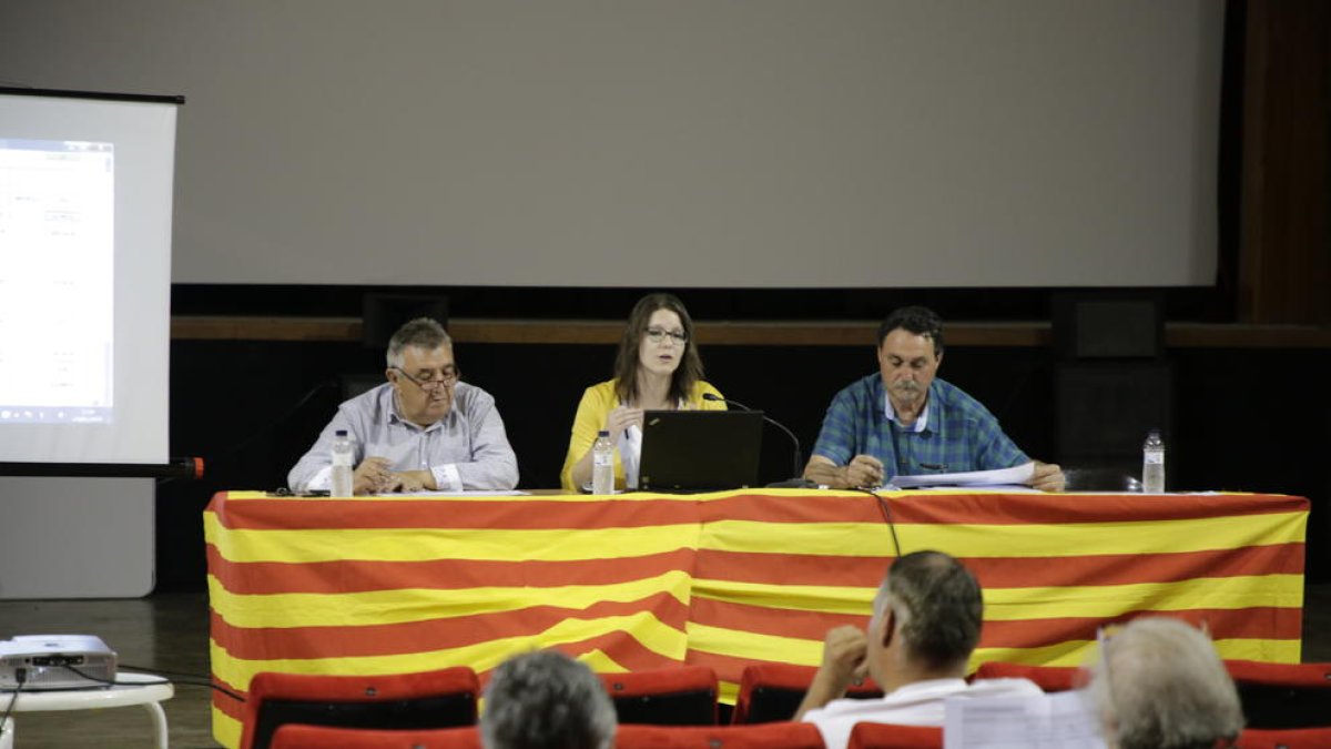 L’assemblea oberta que l’ajuntament va celebrar dijous a la nit.