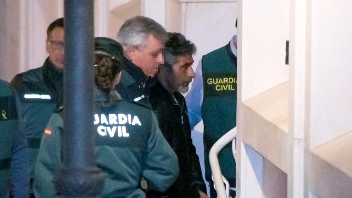 Bernardo Montoya a su llegada a los juzgados de Valverde del Camino (Huelva).