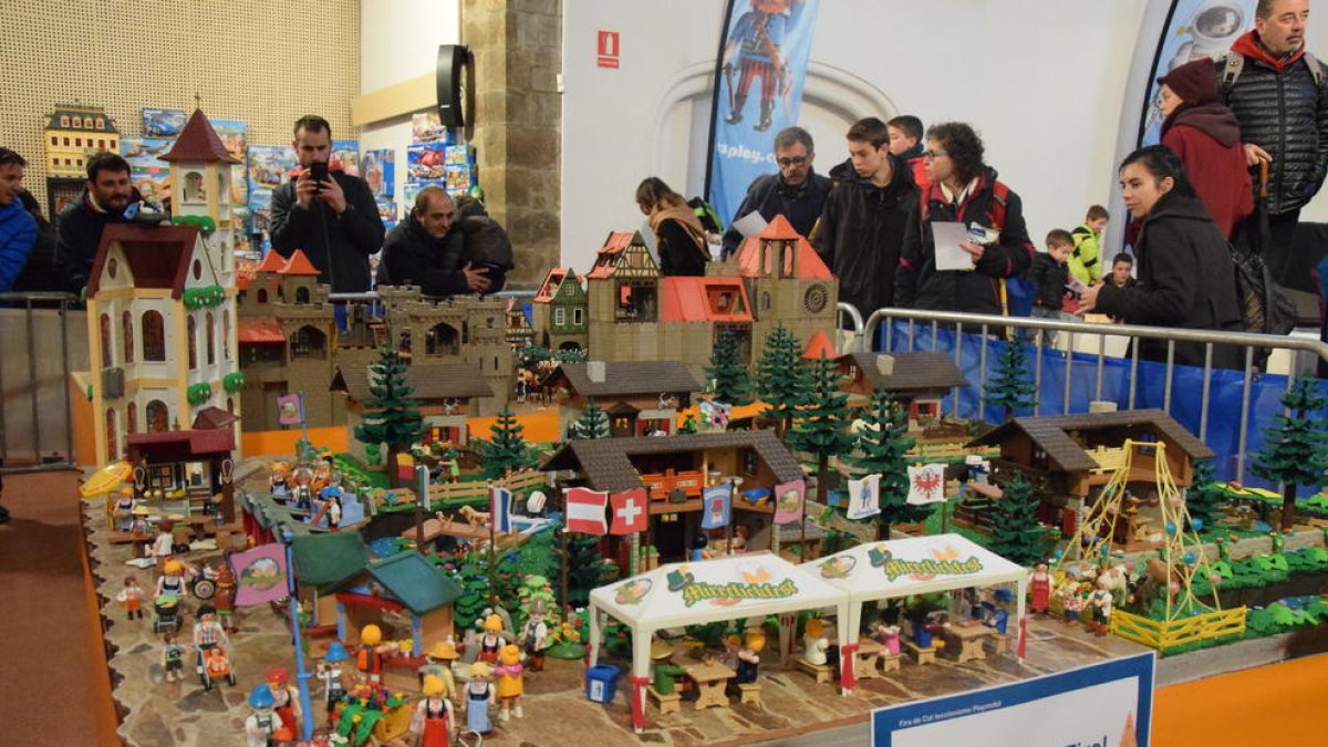 Diorama dedicat al Tirol, que és un dels dotze que els visitants poden observar.