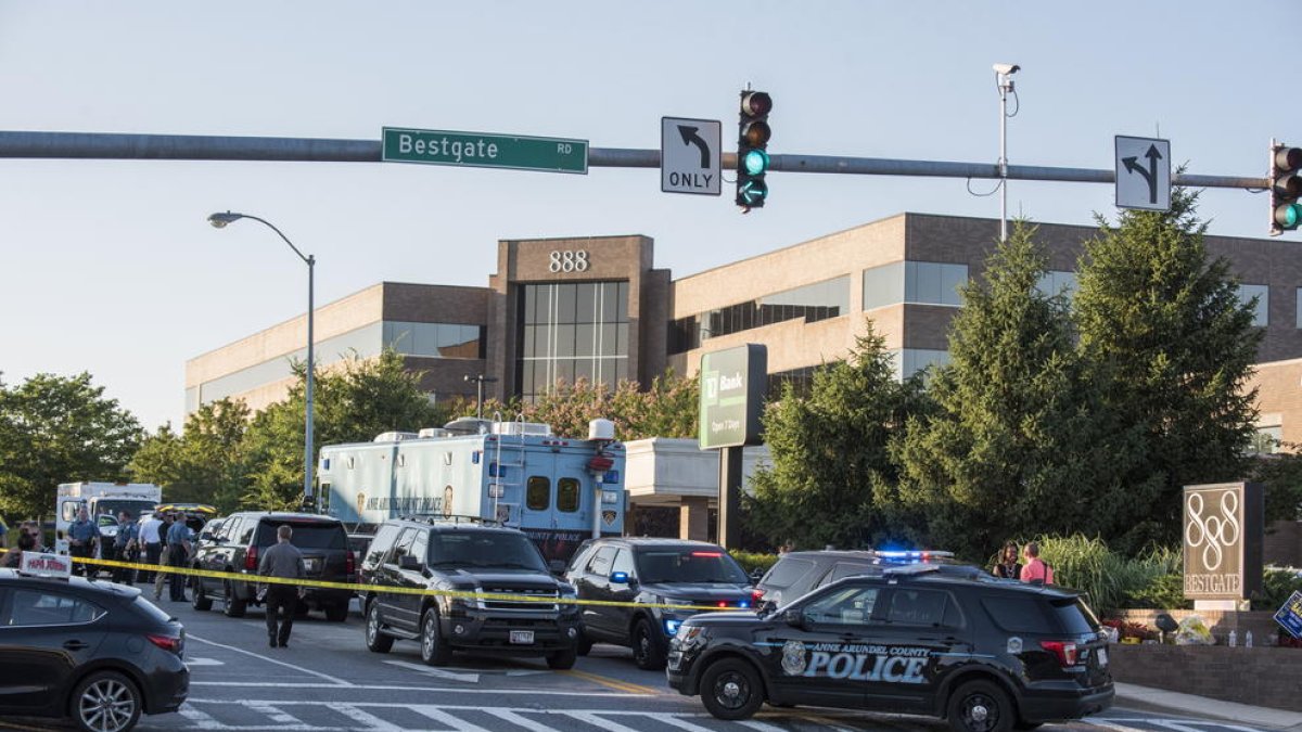 Imagen de despliegue de efectivos policiales.