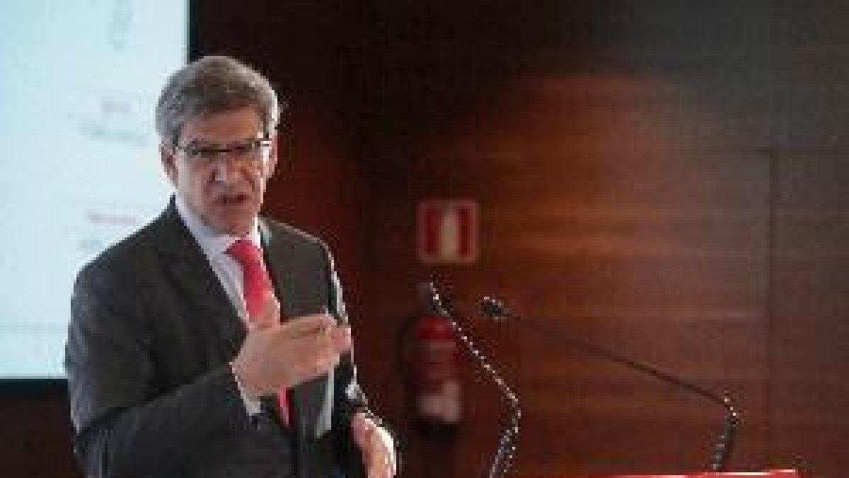 Santander no veu risc de bombolla a Espanya i demana una solució per a Catalunya
