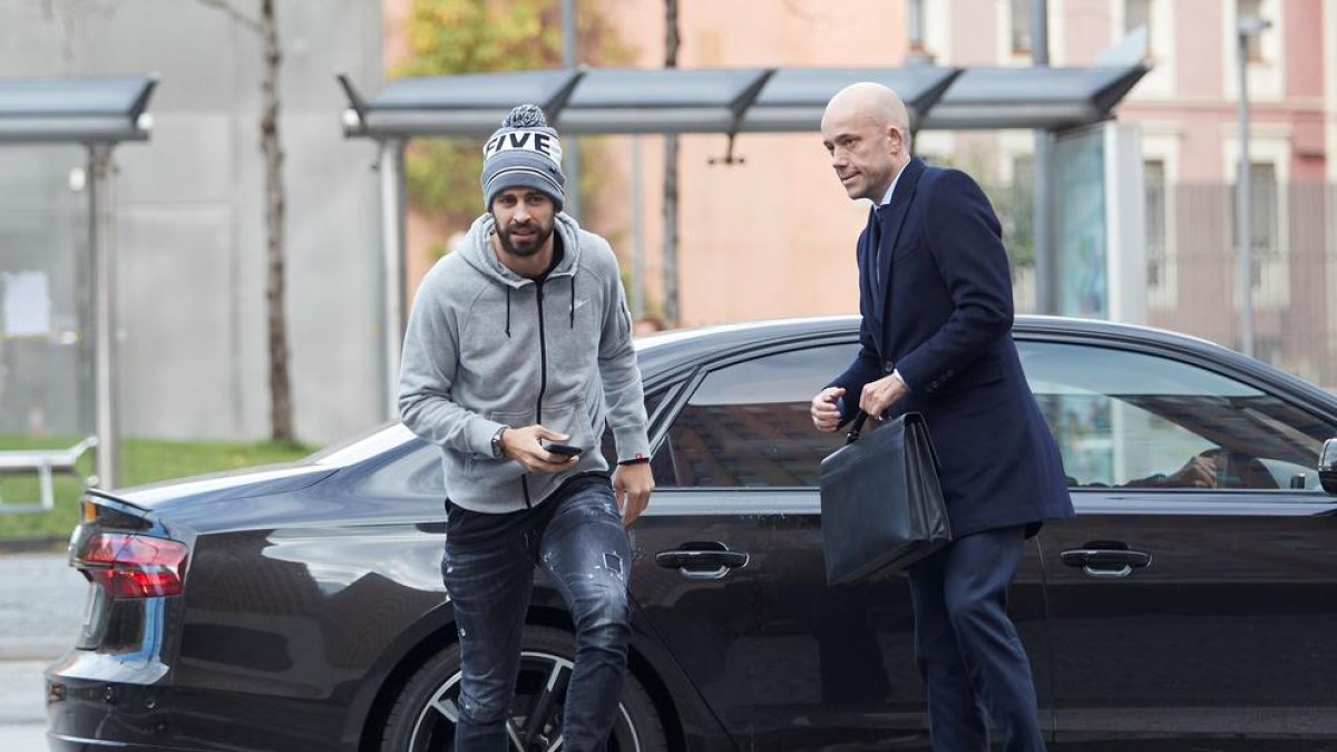 Gerard Piqué, ahir a l’arribar a la Ciutat de la Justícia a l’Hospitalet.