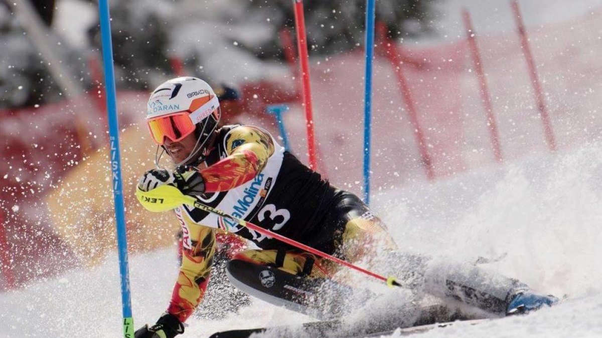 Àlex Puente compitió este lunes en Gstaad a título personal.