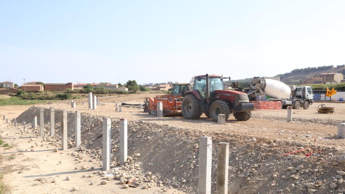 Los terrenos donde la Generalitat ya construye la nueva escuela.
