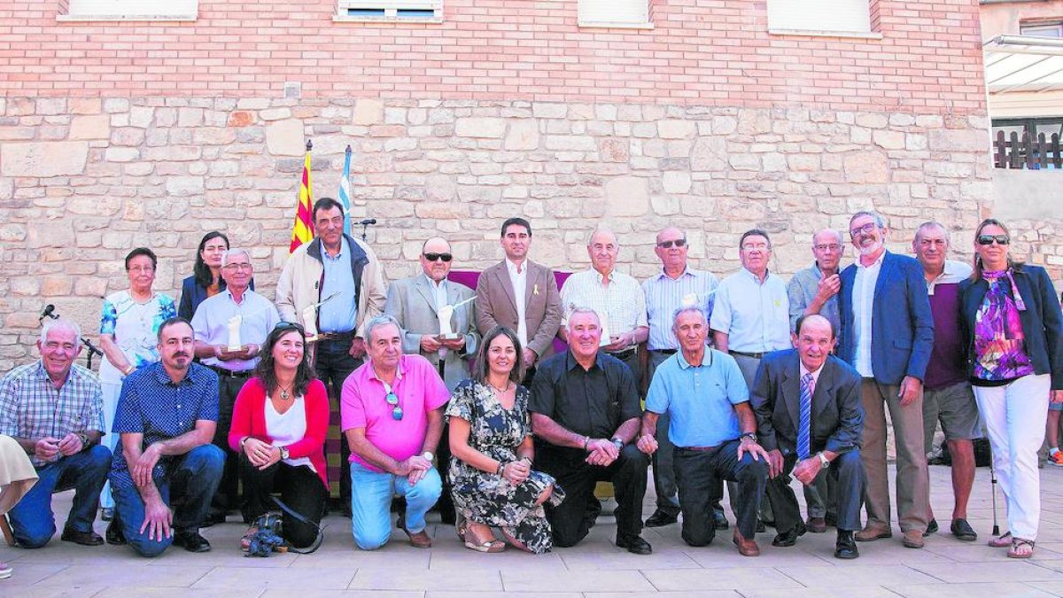 Emotivo homenaje de Ciutadilla a sus alcaldes y ediles de la democracia