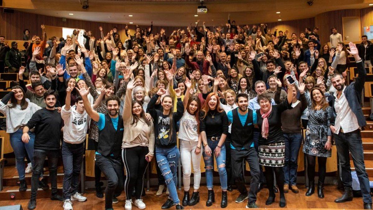Jóvenes asistentes a las jornadas de emprendedores, ayer en la UdL.