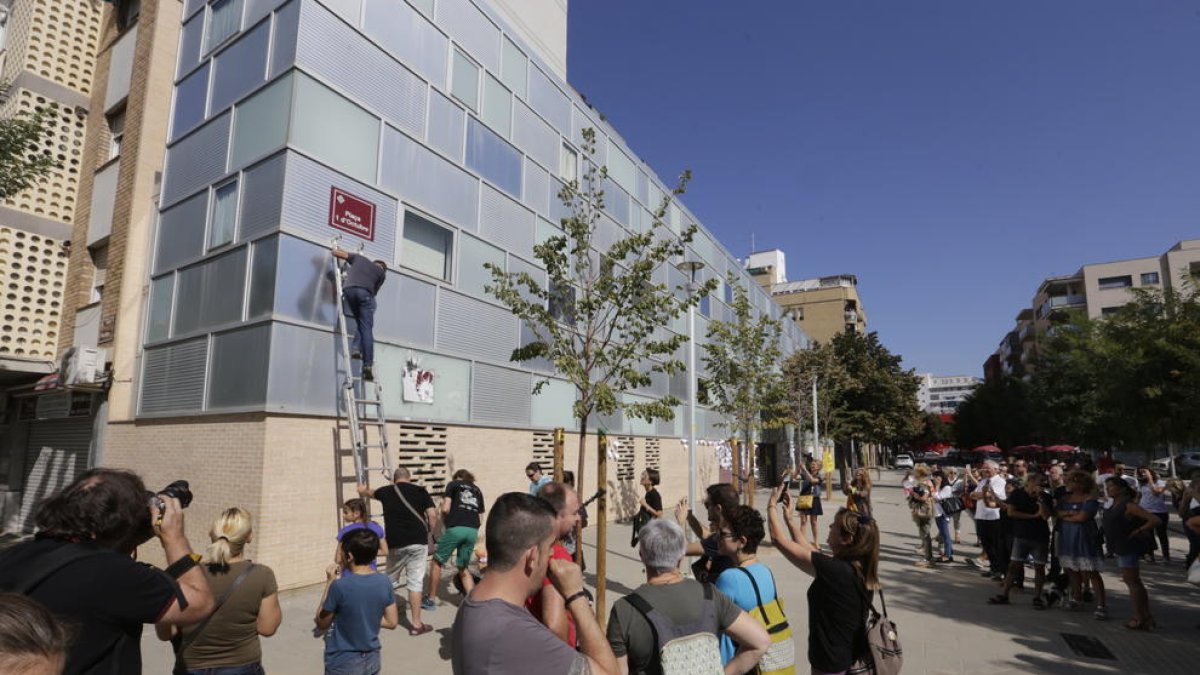 Municipios de Lleida celebran actos festivos para recordar el 1-O y le dedican plazas y locales