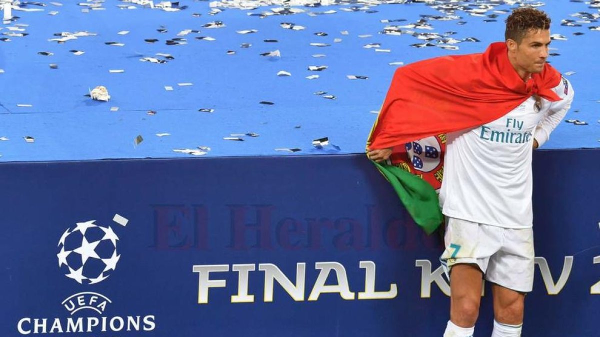 CR7 amargant la festa de Kíev.