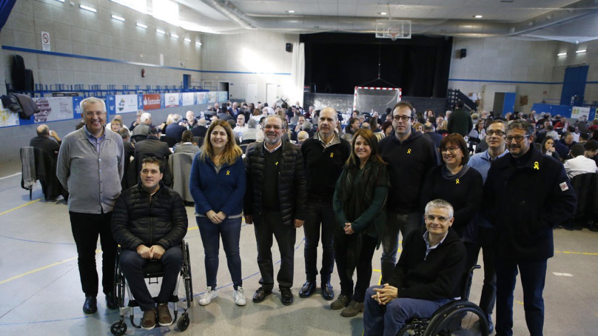 Marta Pascal junto a otros miembros leridanos del PDeCAT en un desayuno en Alcoletge.