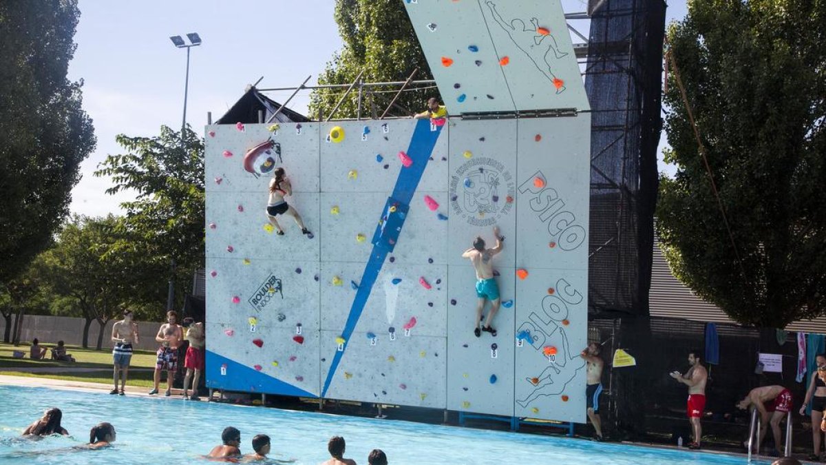 La tercera edición del Targabloc reúne a una treintena de escaladores