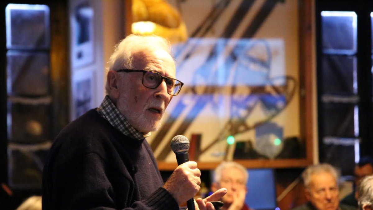 El catedrático Eduardo Martínez de Pisón, el sábado en Salardú.