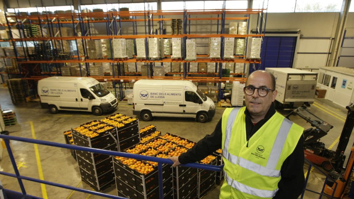 Carmel Moncayo, ayer, en las instalaciones del Banc dels Aliments.