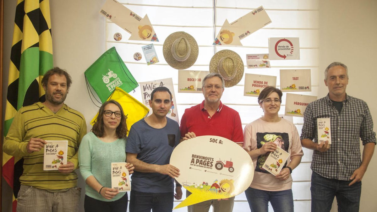 Moment de la presentació, ahir, a Tàrrega.