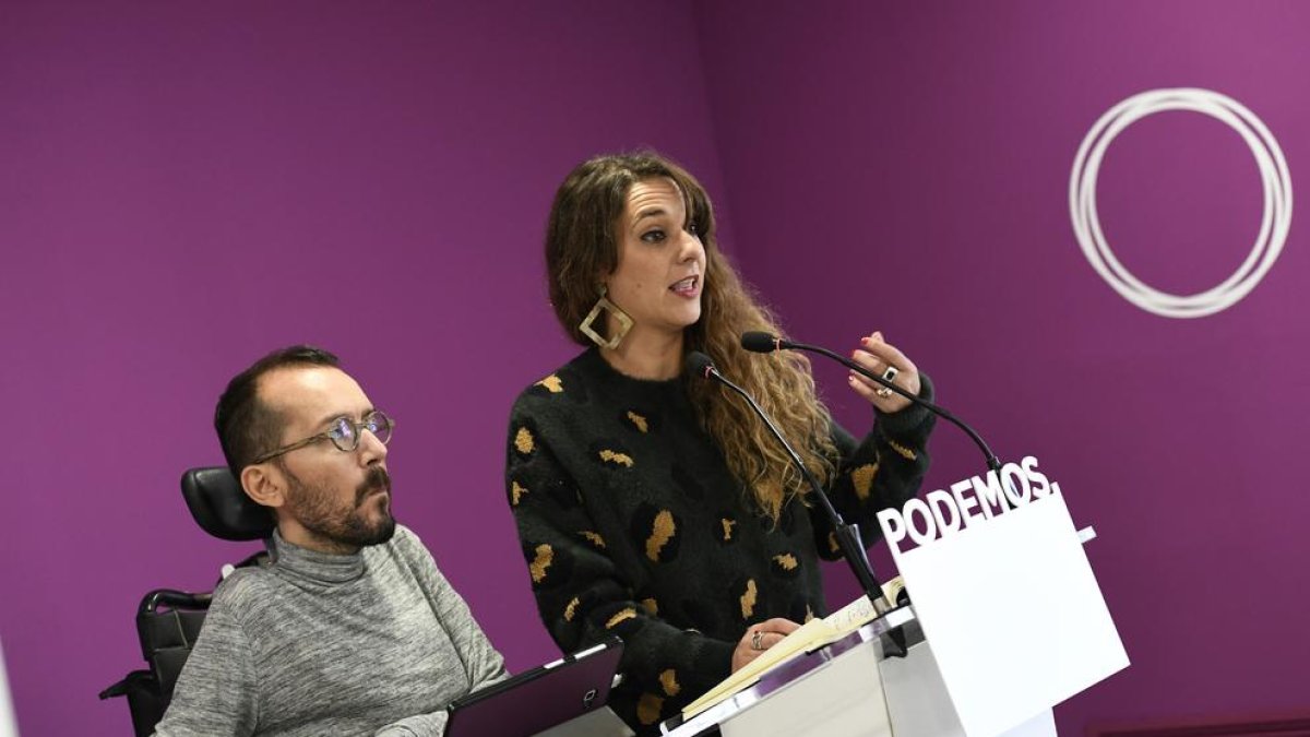 Pablo Echenique y Noelia Vera, en una rueda de prensa de ayer.
