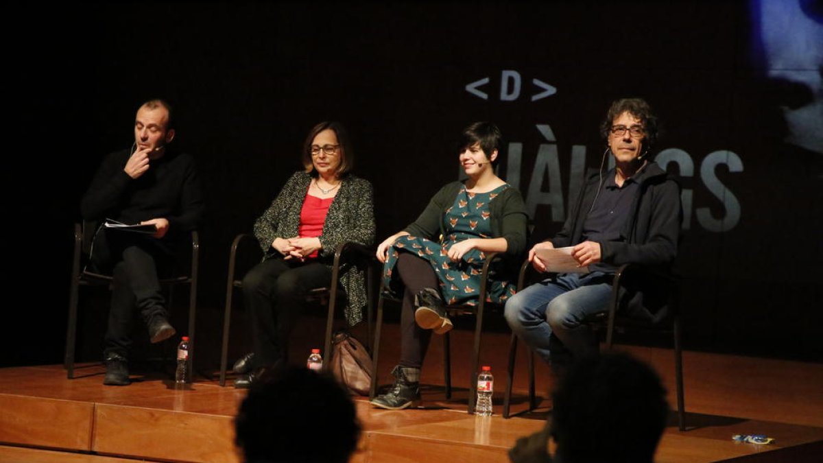 Un momento del debate ‘Cultura i infància’ del Espai Orfeó.