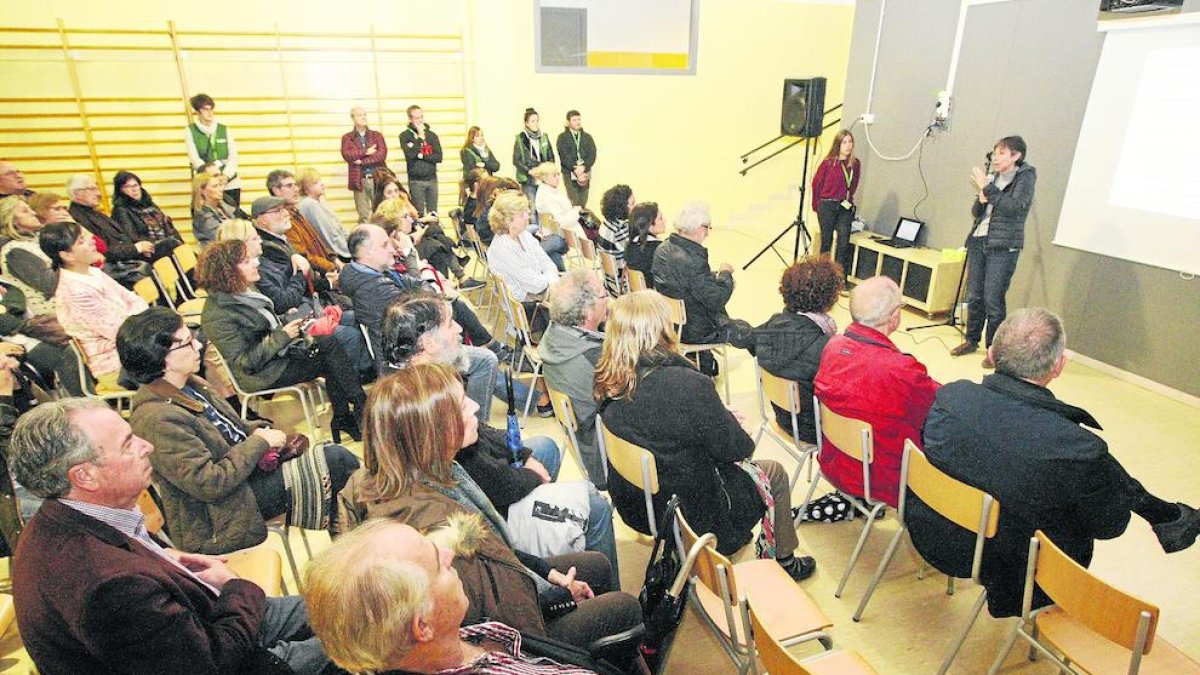 El col·legi Ciutat Jardí va acollir ahir la reunió informativa.