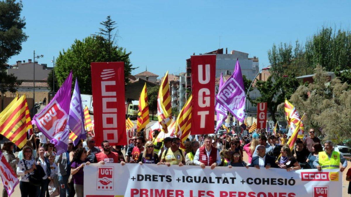 Unes 400 persones es manifesten a Lleida contra la precarietat laboral
