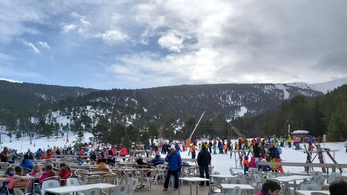 Las instalaciones de Port Ainé, donde ayer esquiaron cerca de 2.200 personas.