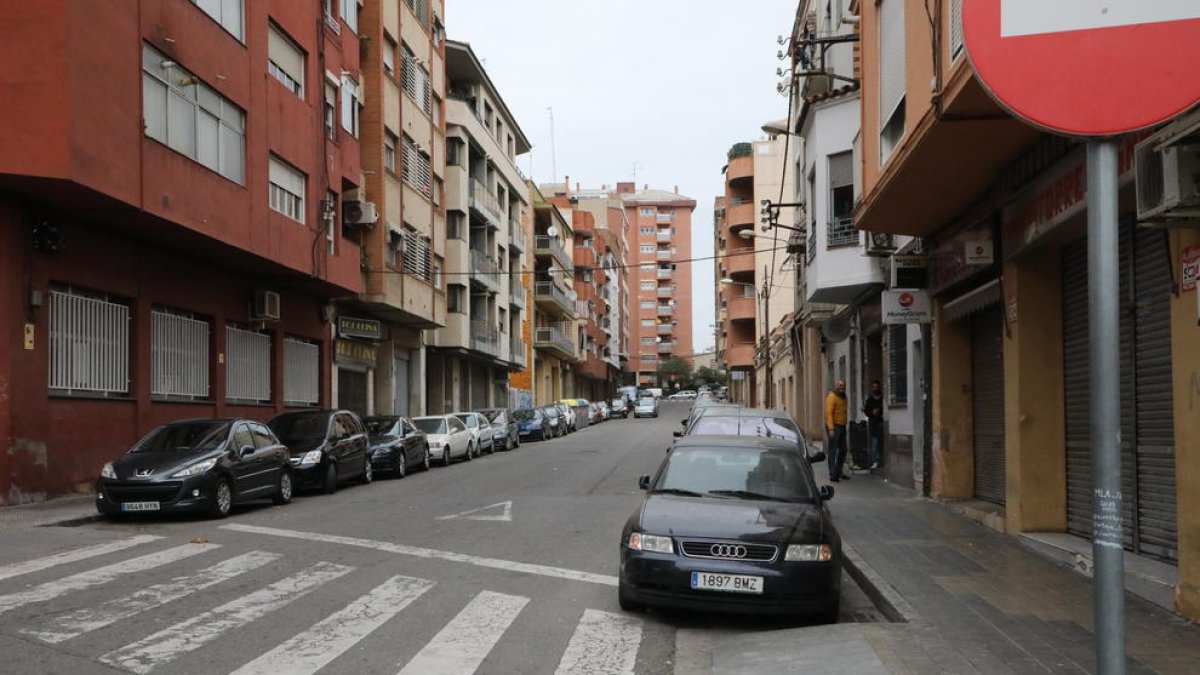 Imatge del carrer Germans Izquierdo, ahir a la Mariola.