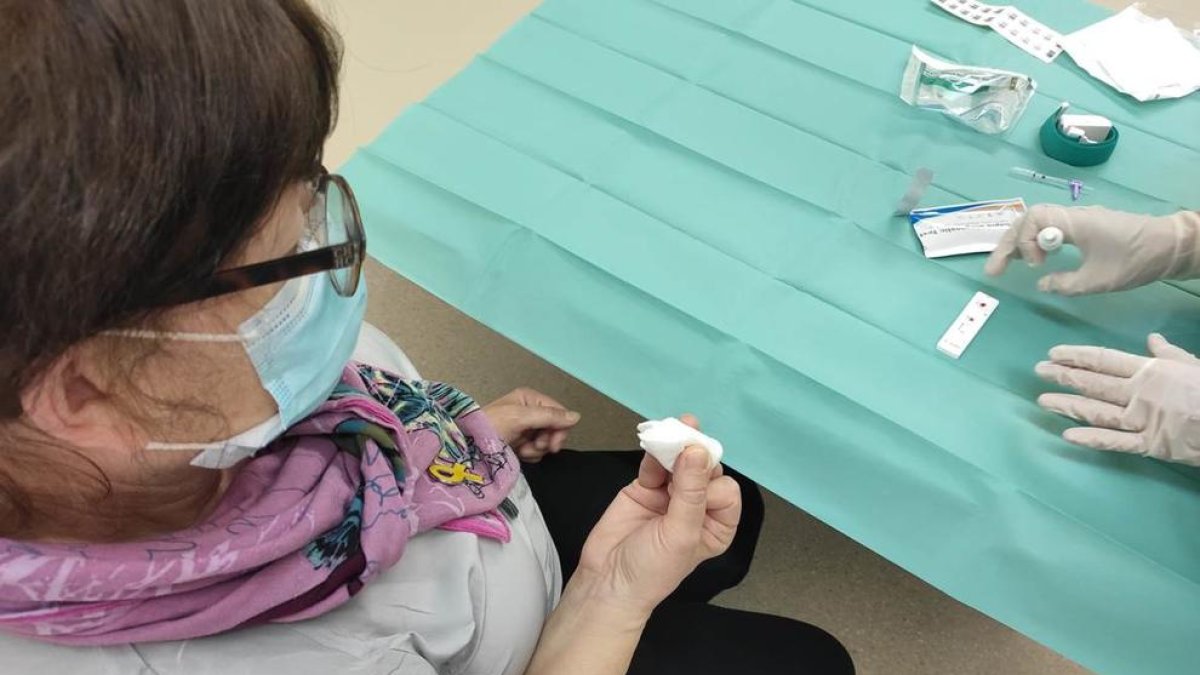 El CAP de Tàrrega va ser un dels que ahir va començar a fer els test de l’estudi.